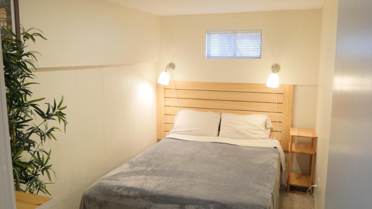 Richview Gardens Apartment Торонто Экстерьер фото